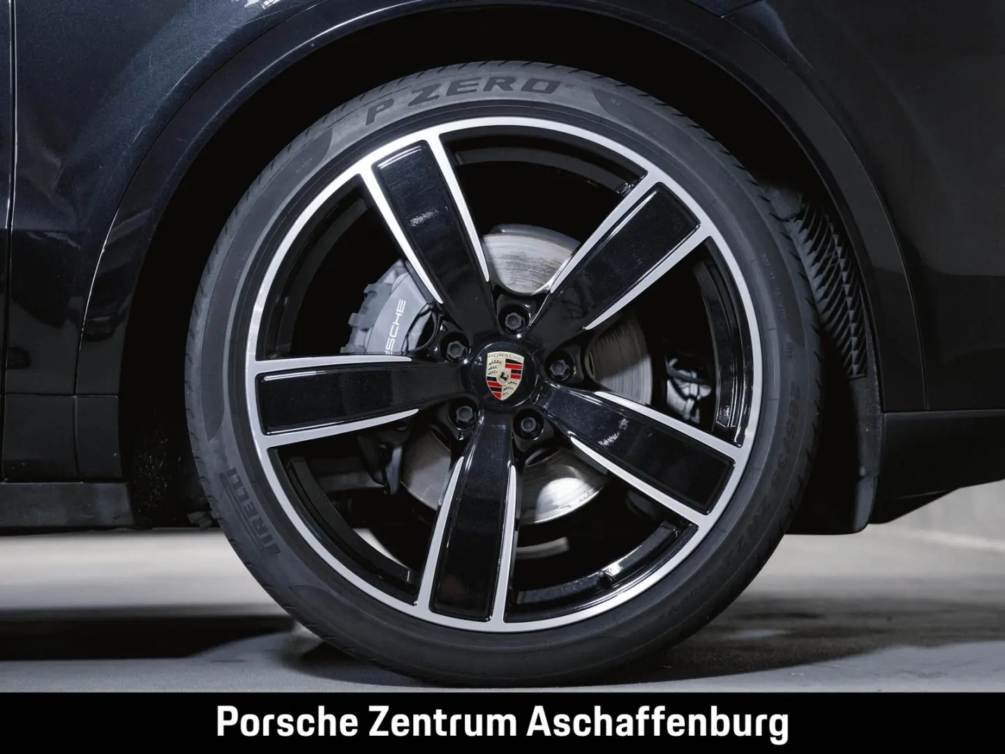 Cayenne E-Hybrid Panoramadach Luftfederung