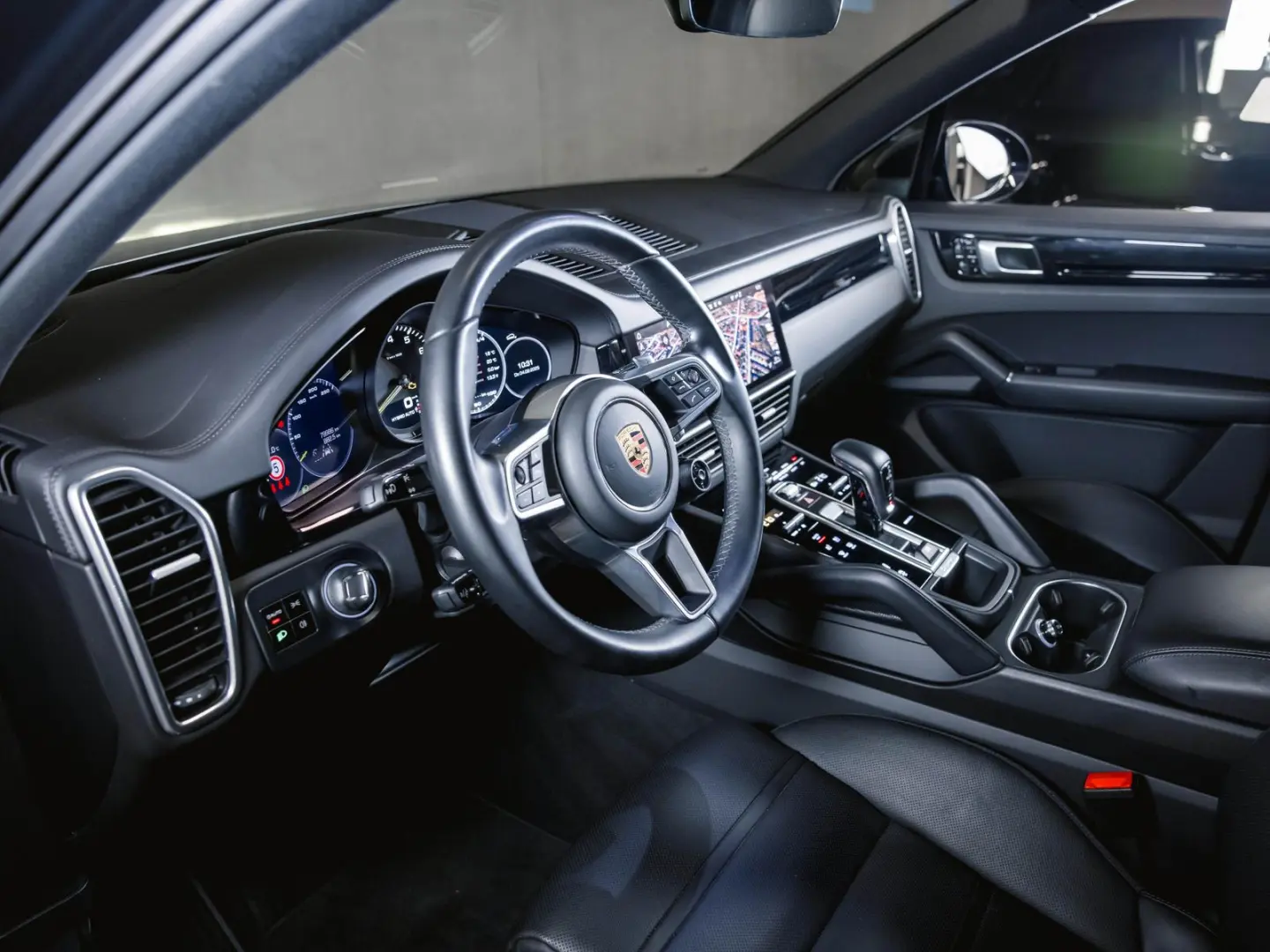 Cayenne E-Hybrid Panoramadach Luftfederung