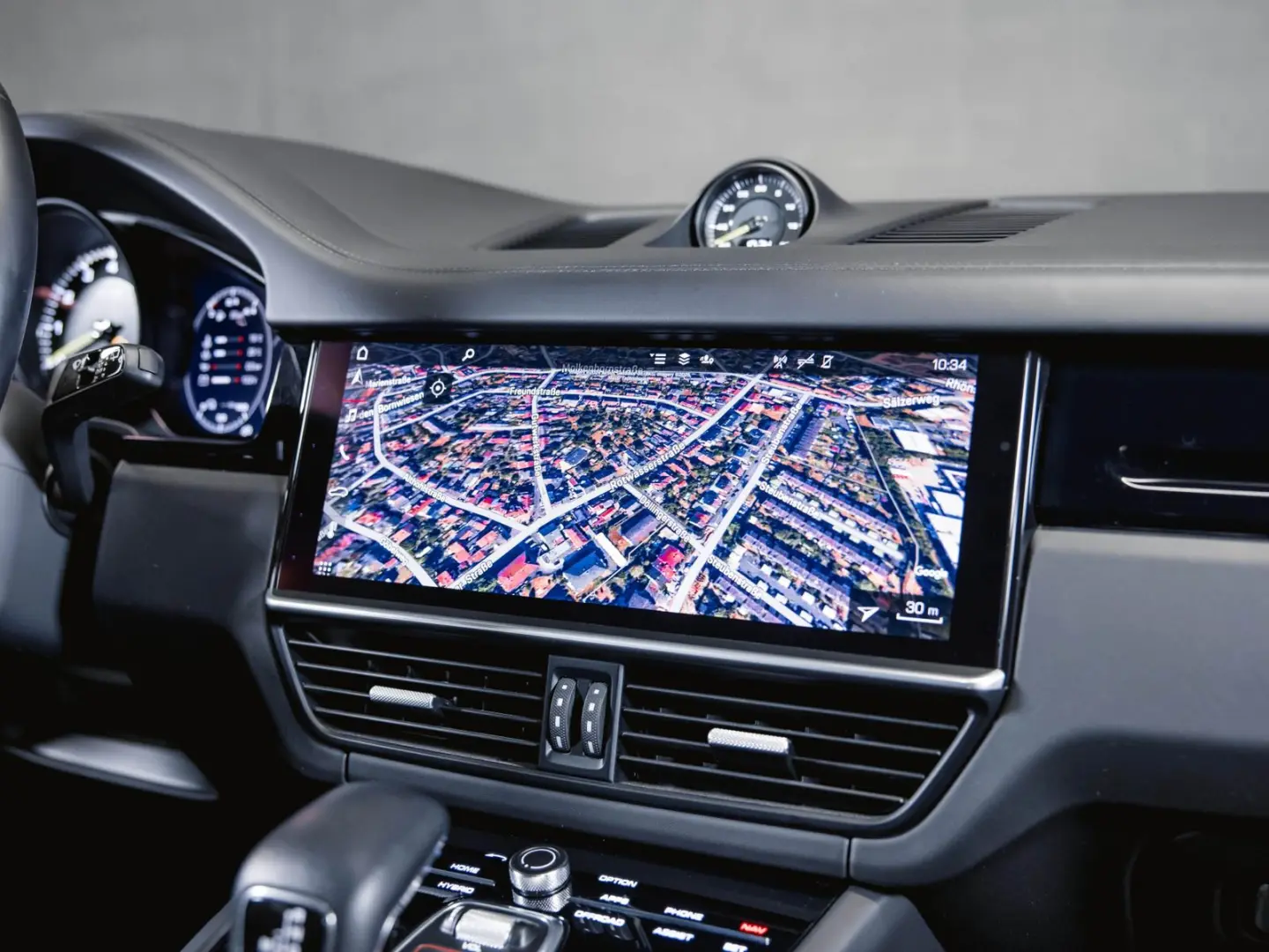 Cayenne E-Hybrid Panoramadach Luftfederung