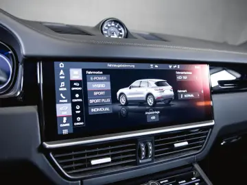 Cayenne E-Hybrid Panoramadach Luftfederung