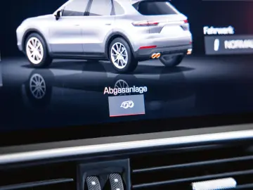 Cayenne E-Hybrid Panoramadach Luftfederung