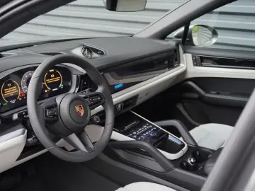 Porsche Cayenne Coupe SportDesign PASM