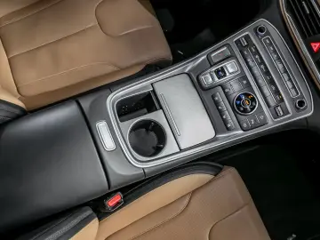 Santa Fe 1.6 Signature Plug-In Hybrid 4WD Pano