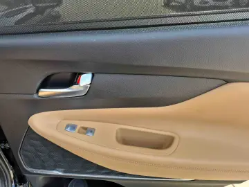 SANTA FE Signature Hybrid 4WD 1.6T-GDI A/T Pano