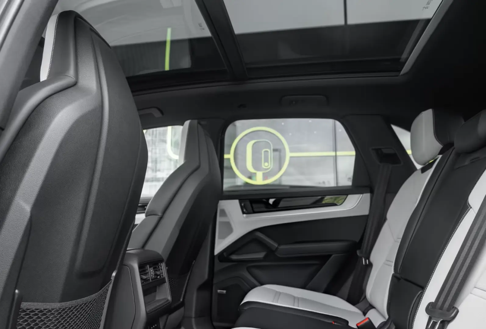 Porsche Cayenne S E-Hybrid BOSE