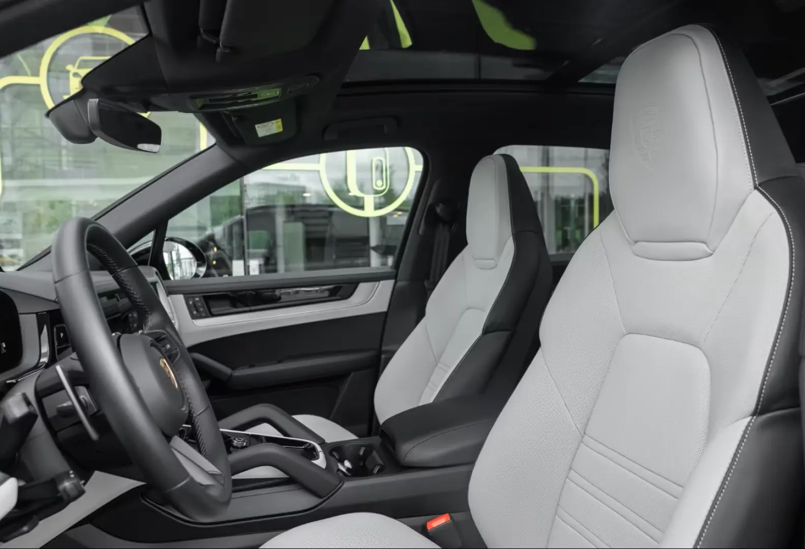 Porsche Cayenne S E-Hybrid BOSE