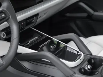 Porsche Cayenne S E-Hybrid BOSE