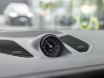 Porsche Cayenne S E-Hybrid BOSE