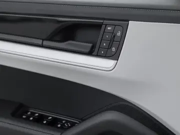 Porsche Cayenne S E-Hybrid BOSE