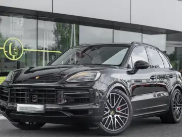 Porsche Cayenne S E-Hybrid BOSE