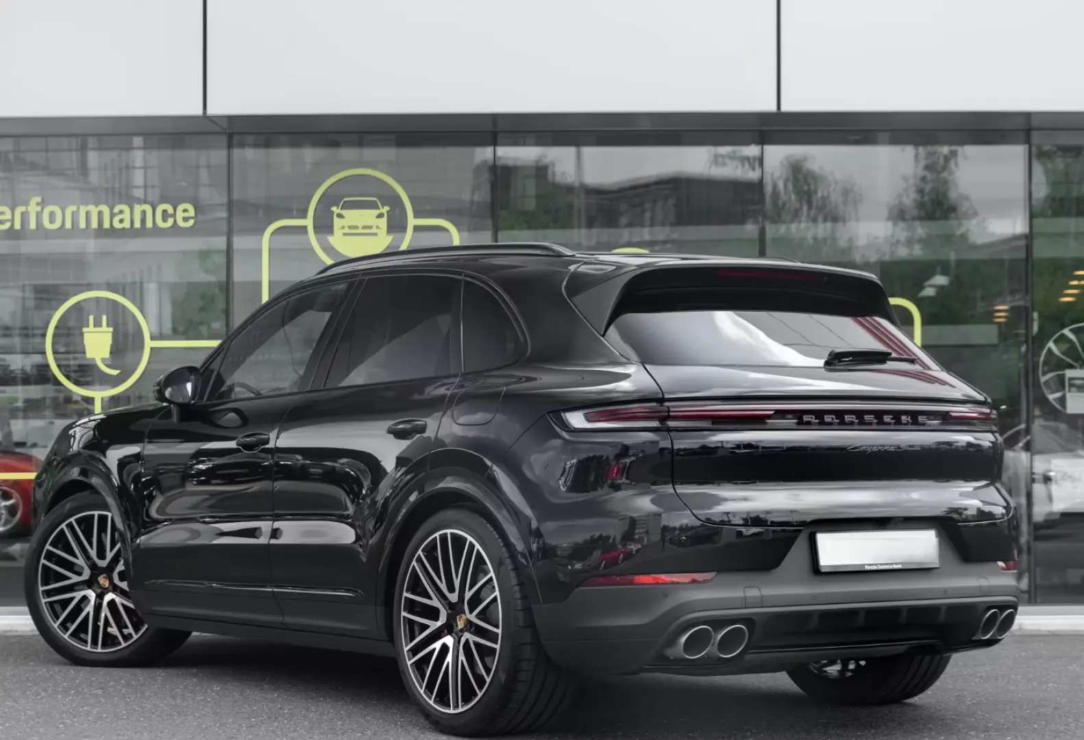 Porsche Cayenne S E-Hybrid BOSE