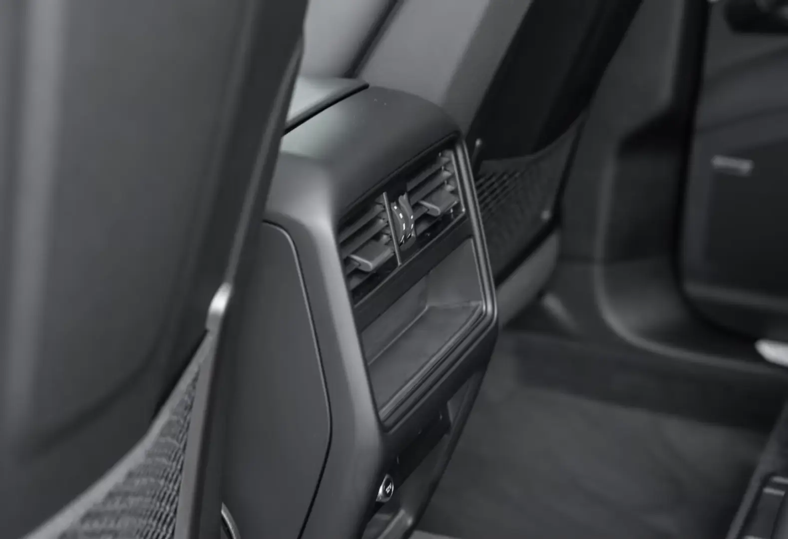 Porsche Cayenne S E-Hybrid BOSE