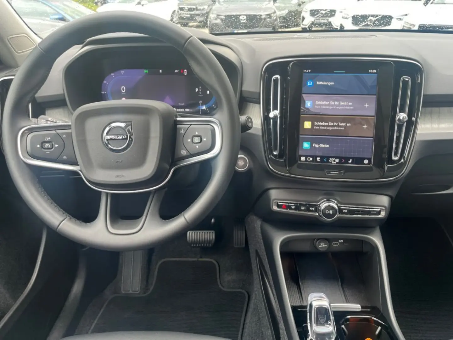 XC40 B3 B DKG Plus Dark 360° Pano Business-Paket