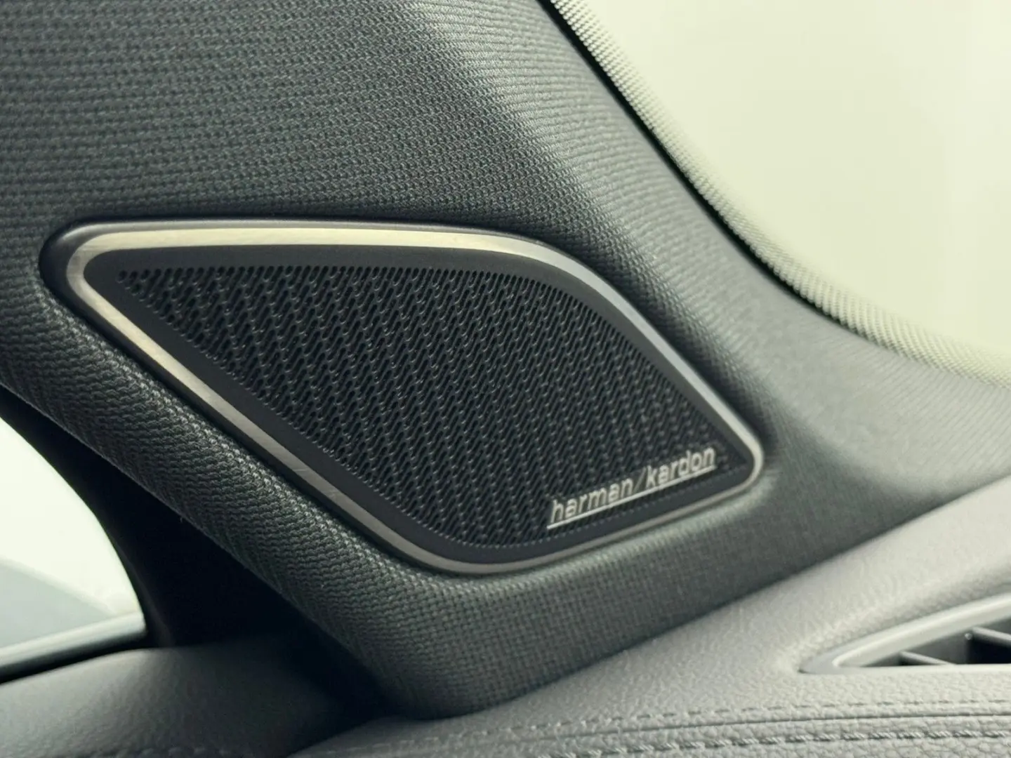 Tiguan PA TDI DSG 4M R-Line BlackLeder20Standh