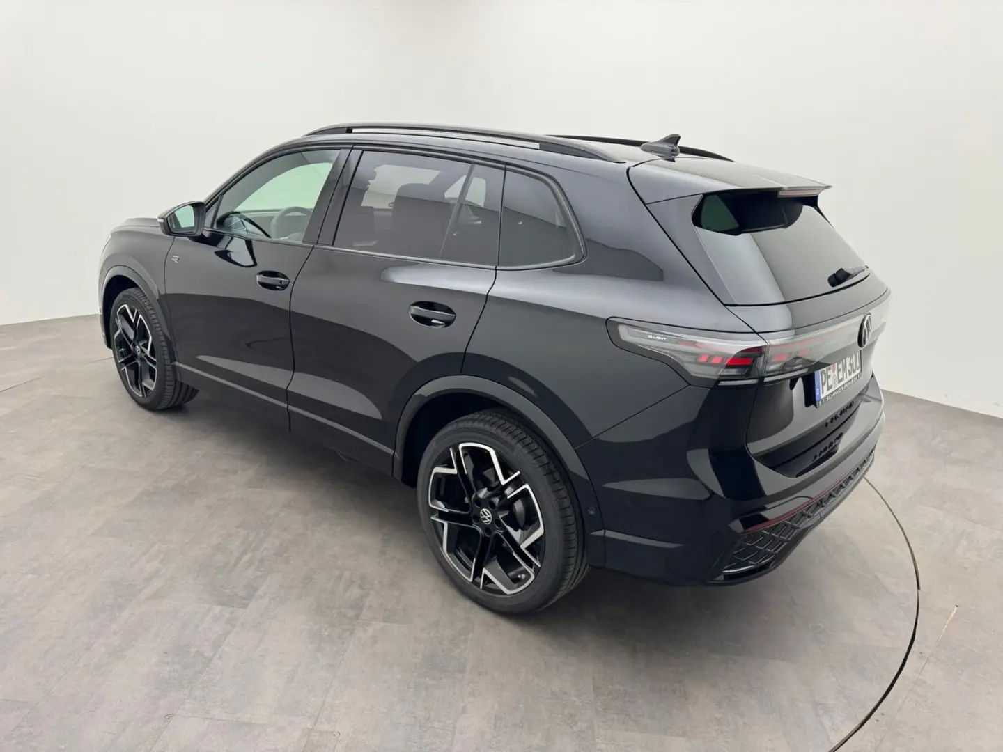 Tiguan PA TDI DSG 4M R-Line BlackLeder20Standh