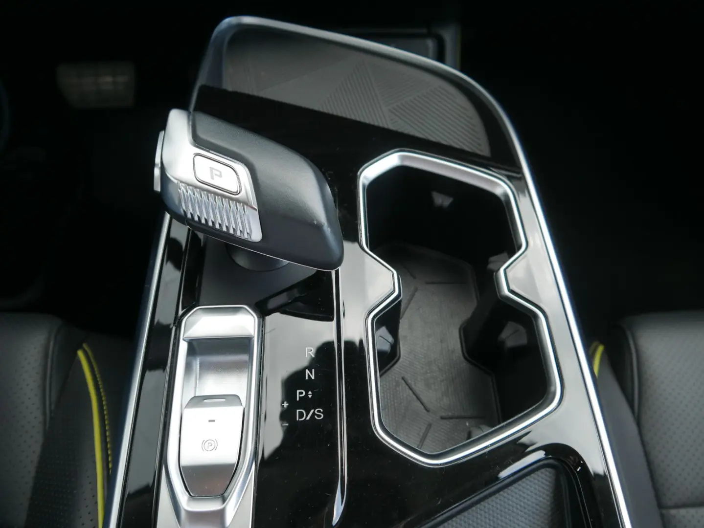 X55 Luxury Aut. LEDER/360°KAMERA/ACC/LED/S-HEIZU