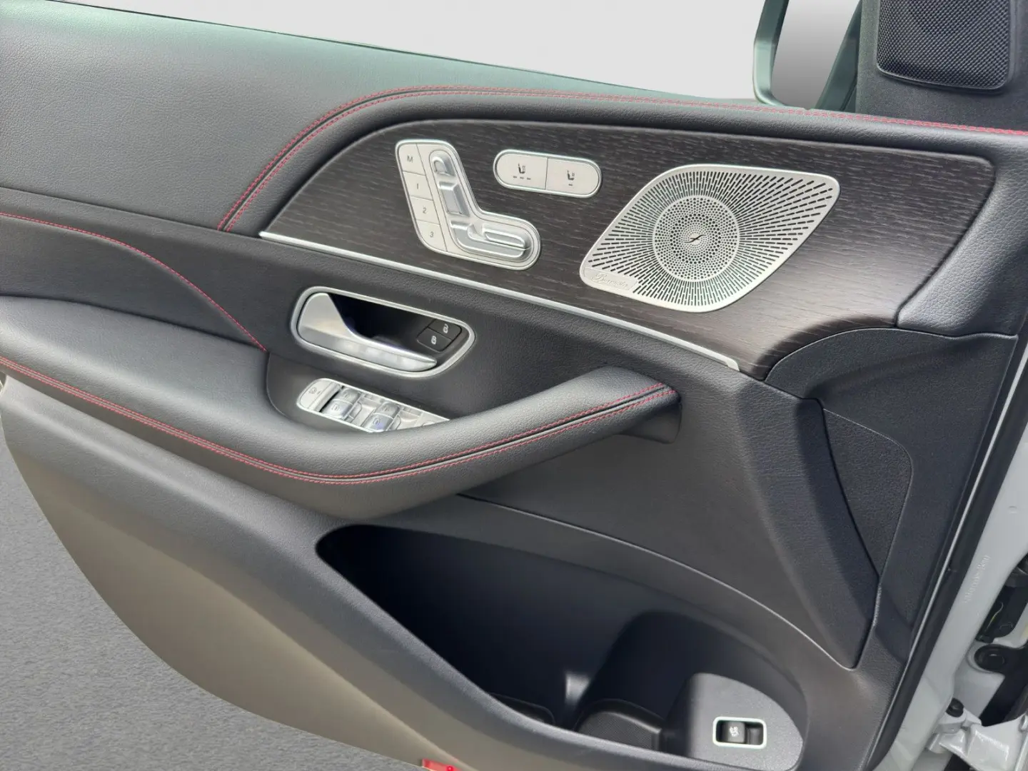 GLE 53 AMG 4M Pano Stdhz HUD Burm AHK Trittbr 22