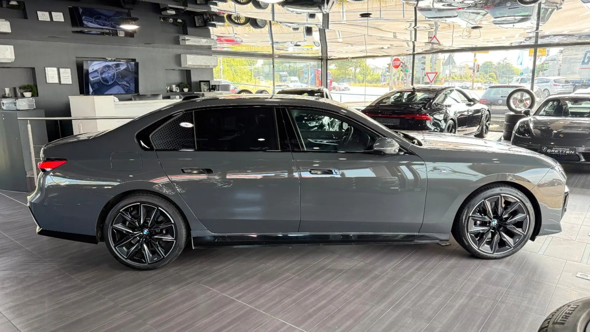 i7 eDrive 50 M Sport*Pano*B&W*360°*TV*Soft*HuD