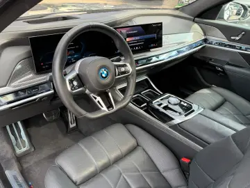 i7 eDrive 50 M Sport*Pano*B&W*360°*TV*Soft*HuD