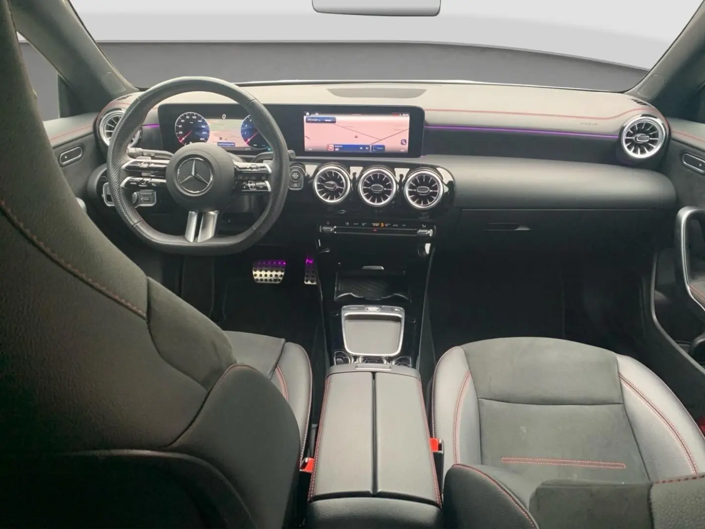 CLA 200 SB *AMG Line Advanced Plus*Panorama*19