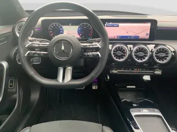 CLA 200 SB *AMG Line Advanced Plus*Panorama*19
