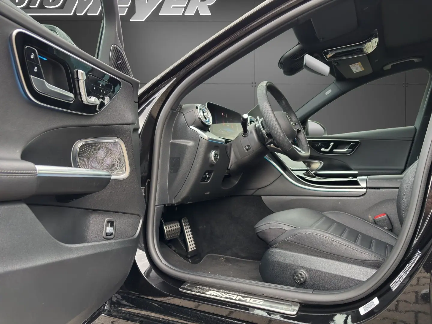 C 43 AMG 4M+PANO+HUD+360°+BURMESTER+DIGITAL+AMBI