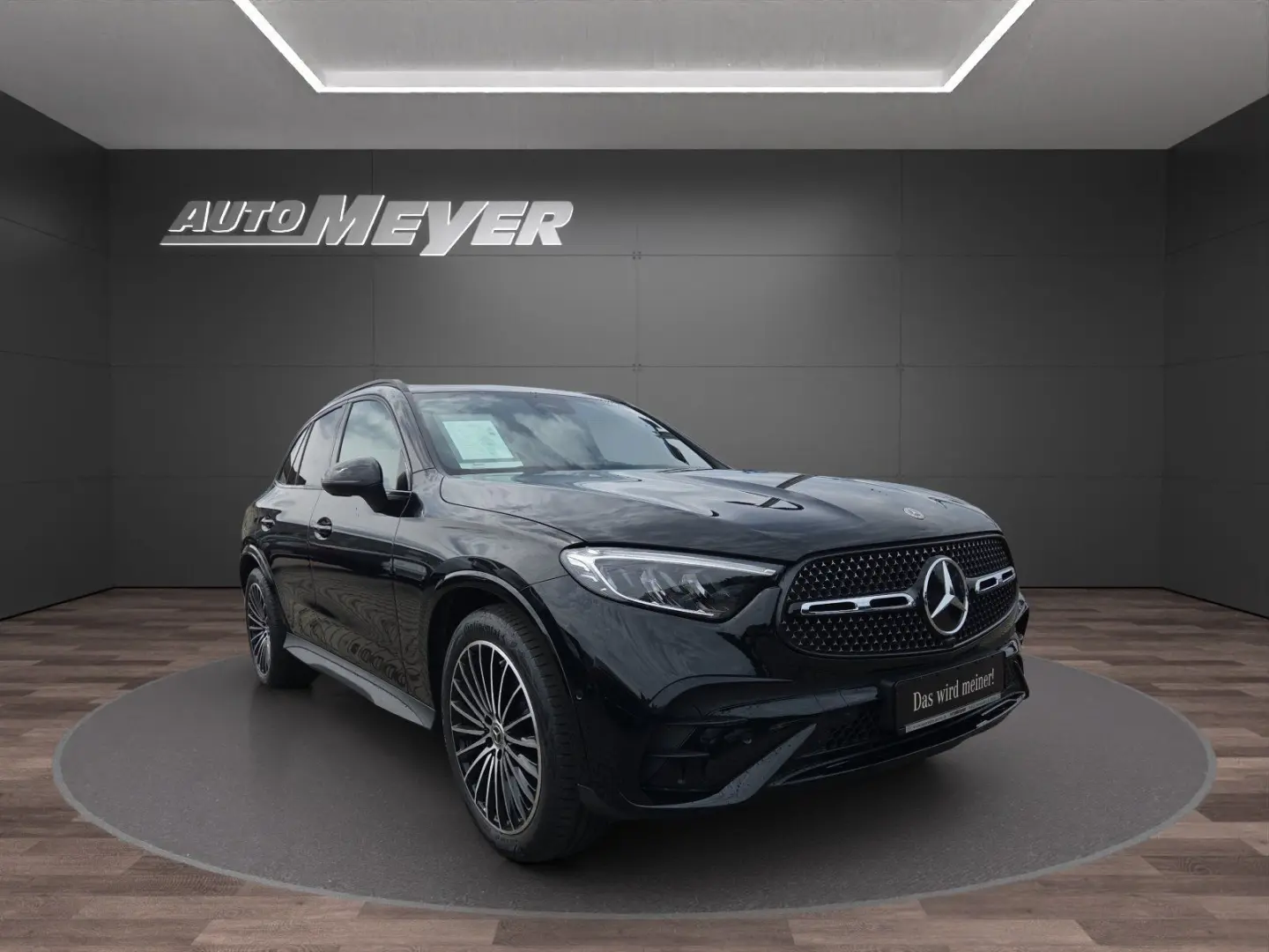 GLC 300 d 4M AMG+NIGHT+AHK+PANO+DISTR+20