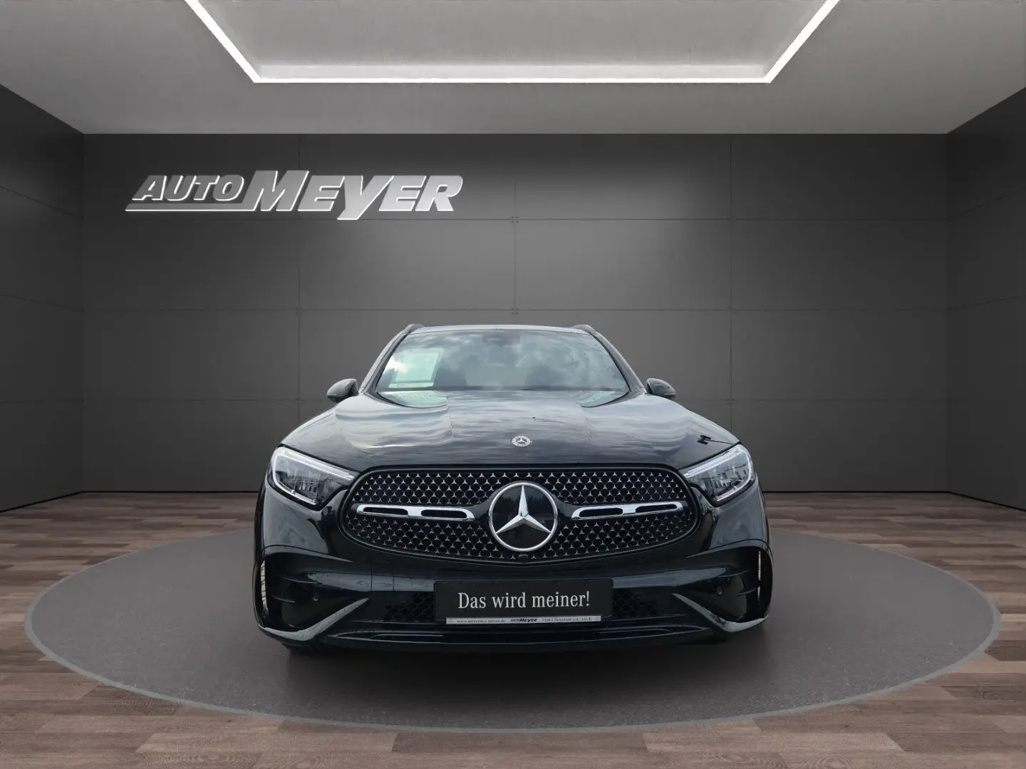 GLC 300 d 4M AMG+NIGHT+AHK+PANO+DISTR+20