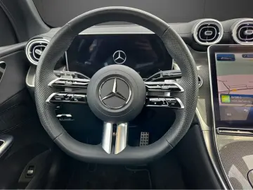 GLC 300 d 4M AMG+NIGHT+AHK+PANO+DISTR+20
