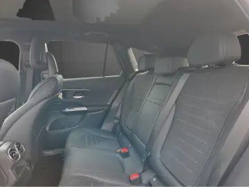GLC 300 d 4M AMG+NIGHT+AHK+PANO+DISTR+20