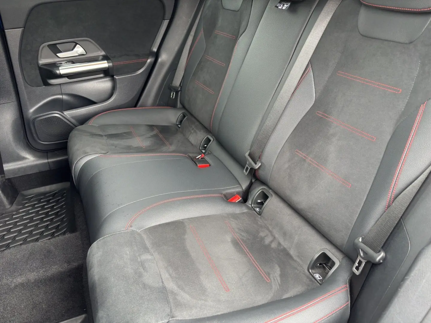 GLA 200 AMG+NIGHT+AHK+PANO+KAMERA+AMBI+LED+WI-PA