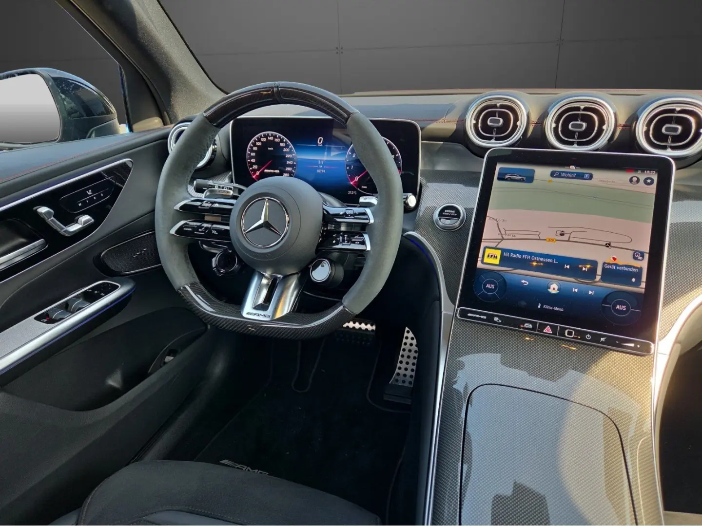 GLC 43 AMG+NIGHT I+II+DYNAMIC+PANO+AHK+21
