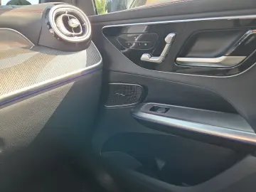 GLC 43 AMG+NIGHT I+II+DYNAMIC+PANO+AHK+21