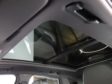 Porsche Cayenne V8 NEUESMODEL STAND PANO