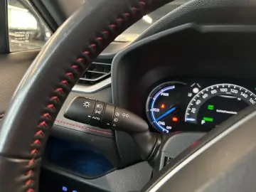RAV4 Plug-in Hybrid 4x4 *Anhängerzug*HUD*