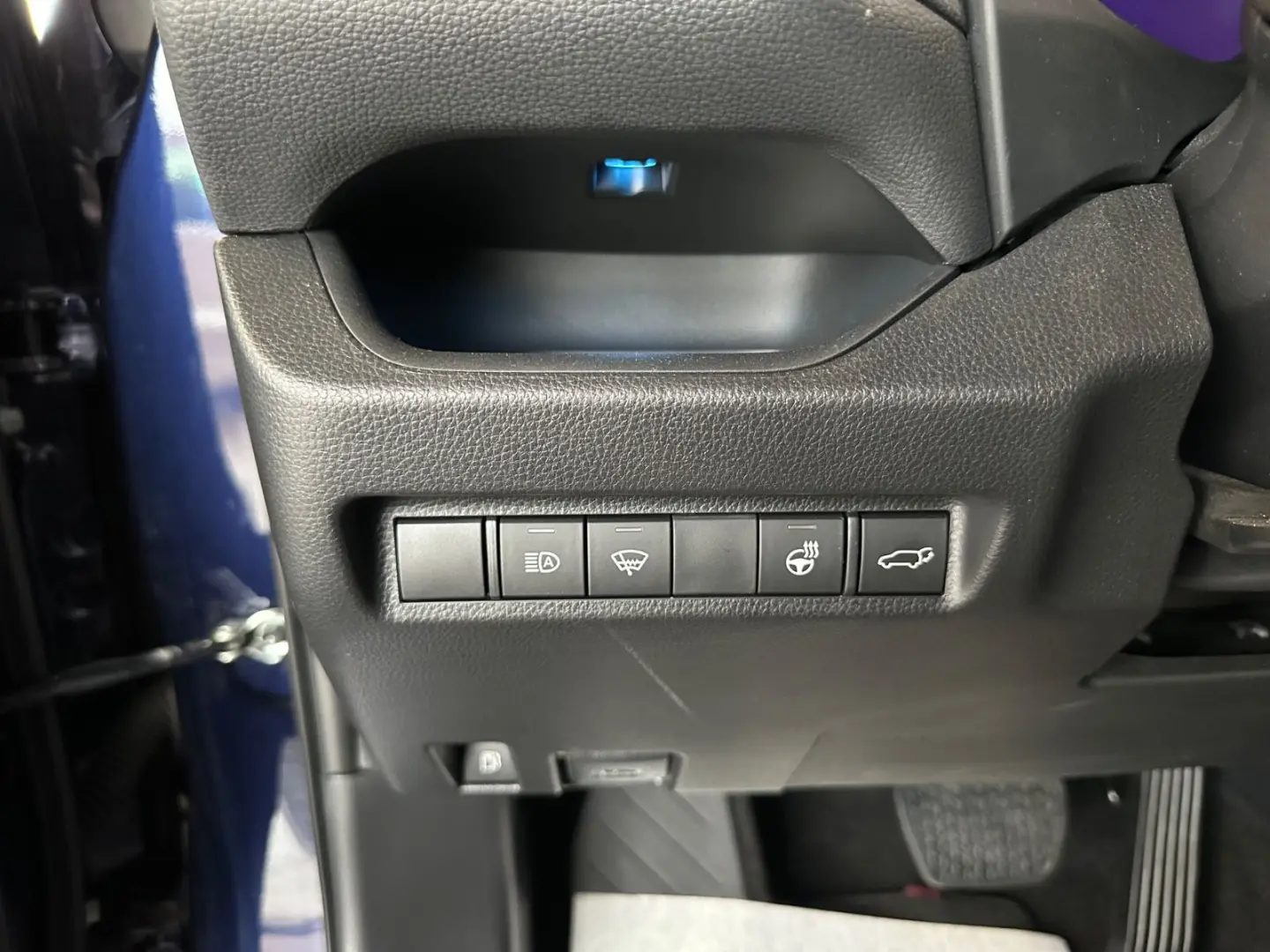 RAV4 Plug-in Hybrid 4x4 *Anhängerzug*HUD*