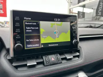 RAV4 Plug-in Hybrid 4x4 *Anhängerzug*HUD*