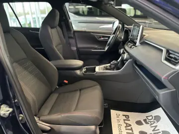 RAV4 Plug-in Hybrid 4x4 *Anhängerzug*HUD*