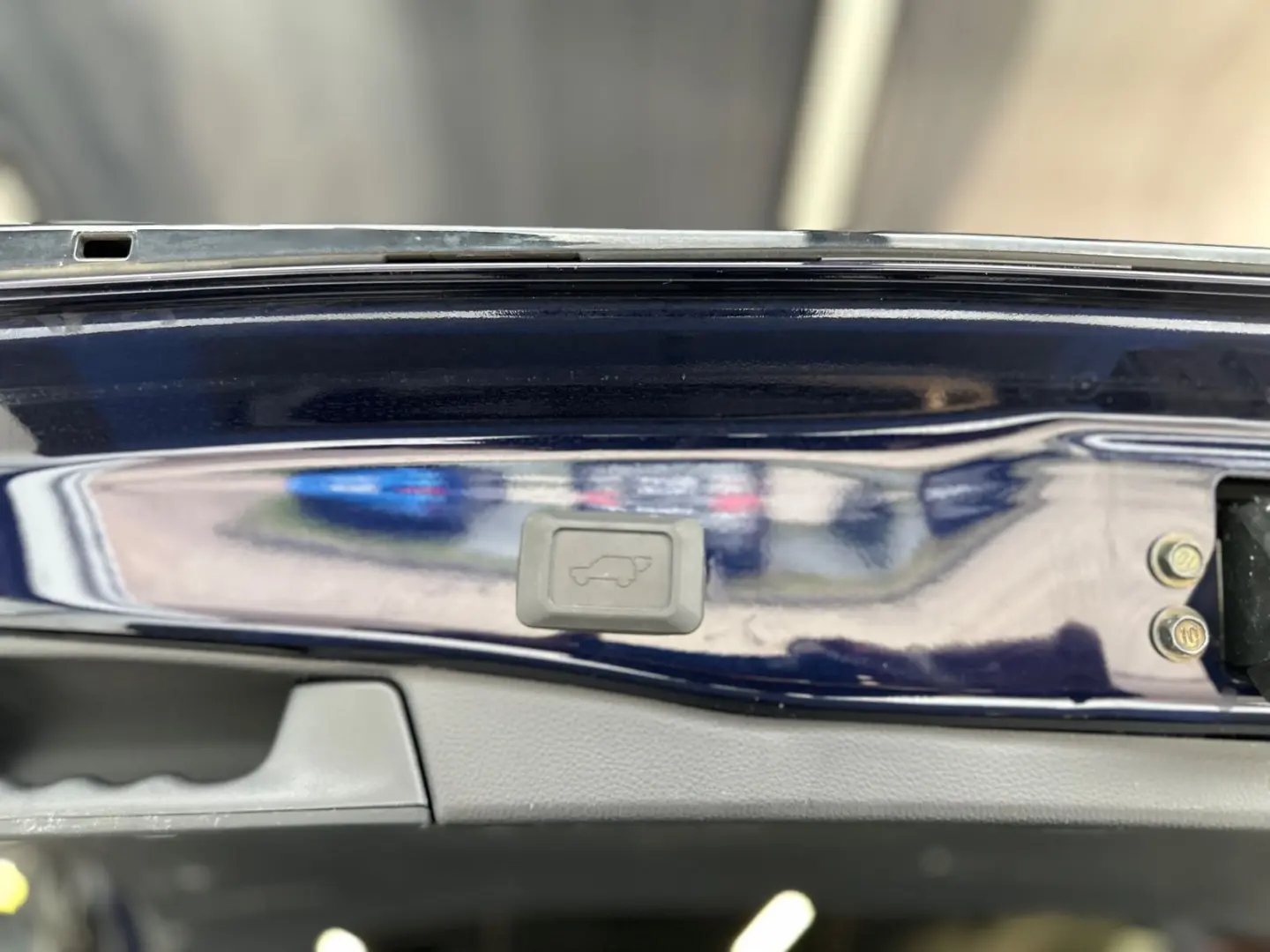 RAV4 Plug-in Hybrid 4x4 *Anhängerzug*HUD*