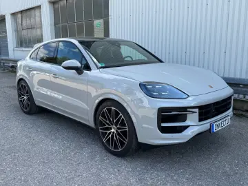 Porsche Cayenne Coupe BOSE Pano 22 Zoll 360