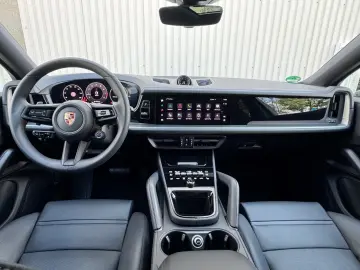 Porsche Cayenne Coupe * BOSE * Pano * 22 Zoll * 360