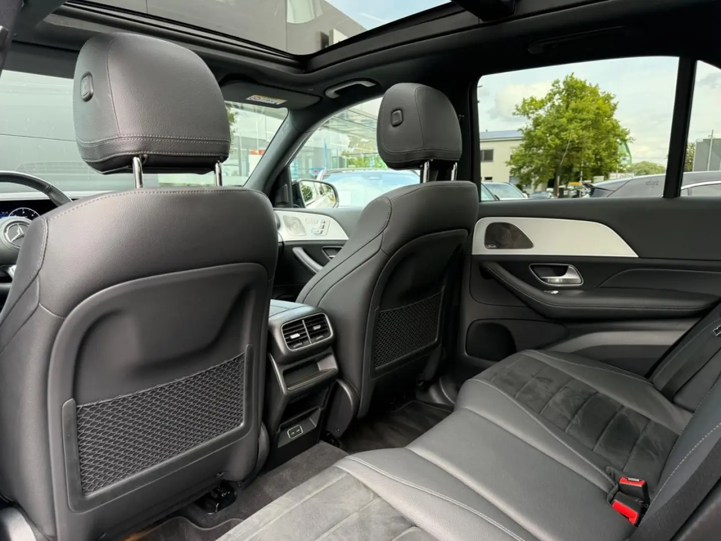 GLE 450 d 4M AMG Night Pano AHK Airmatic 22 Zoll