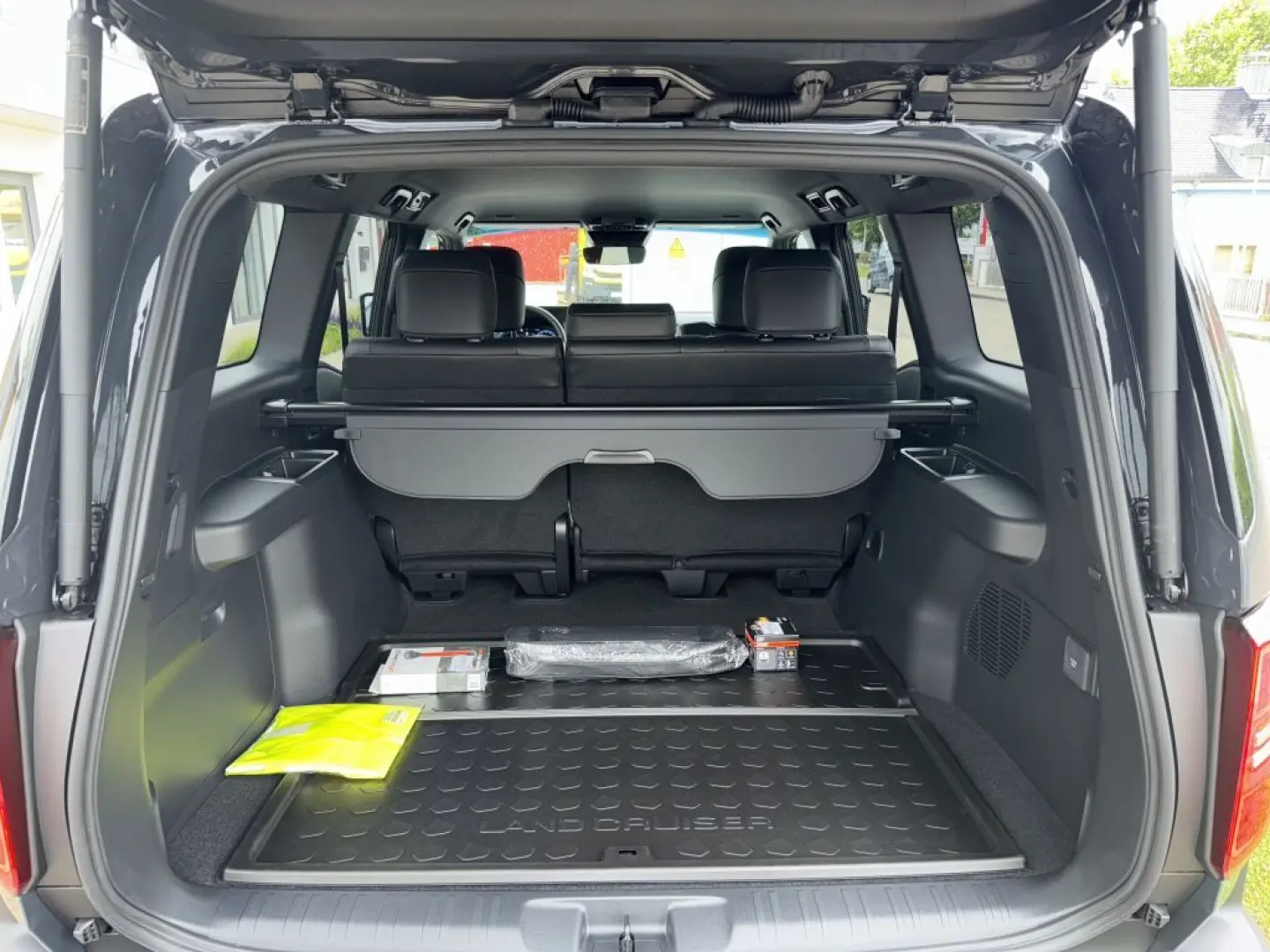Land Cruiser 250 Executive AHK,360°,CarPlay,ACC