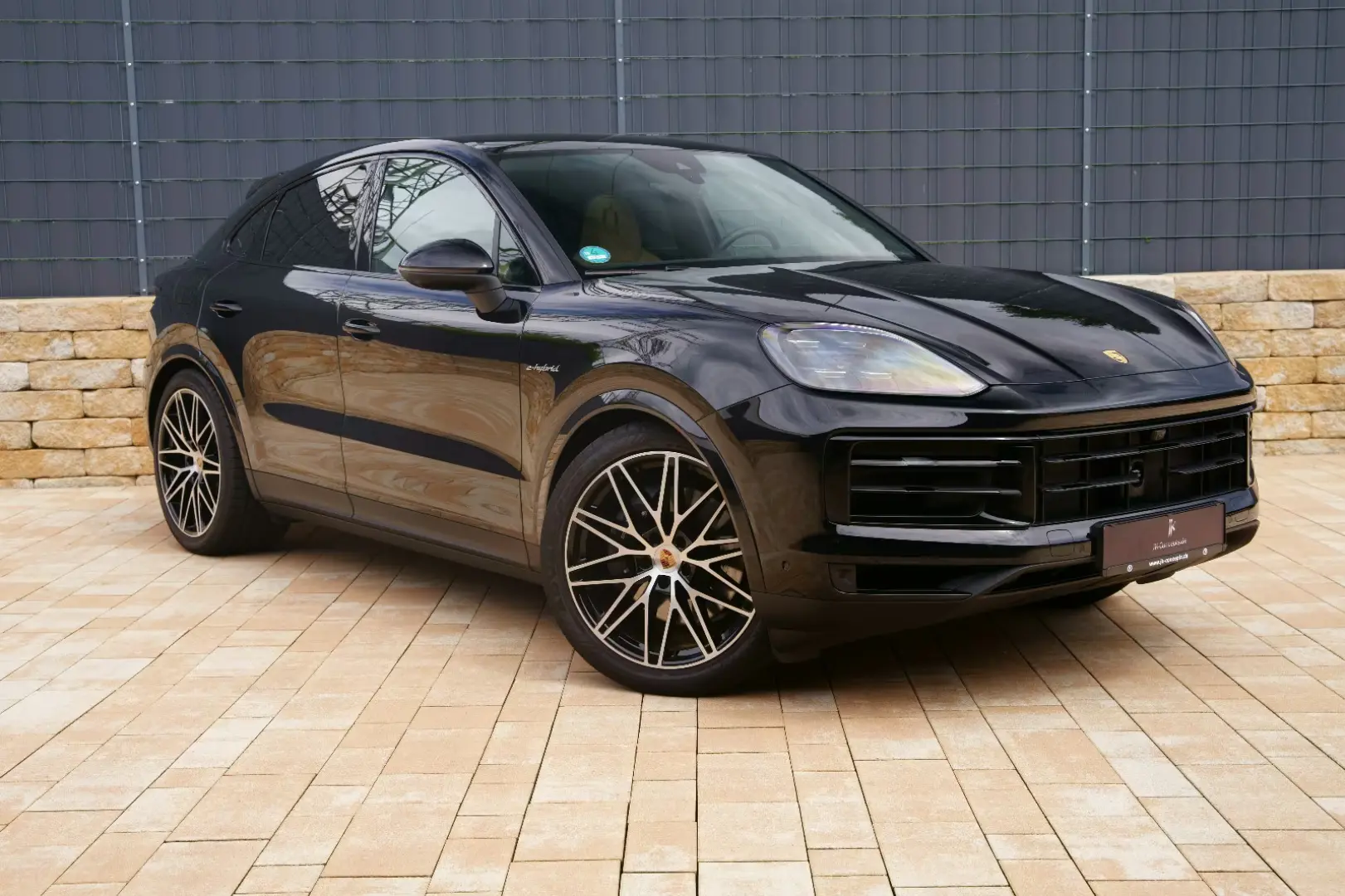 Porsche Cayenne Coupe E-Hybrid *P-DISPLAY