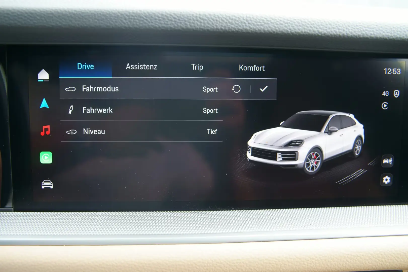 Porsche Cayenne Coupe E-Hybrid *P-DISPLAY