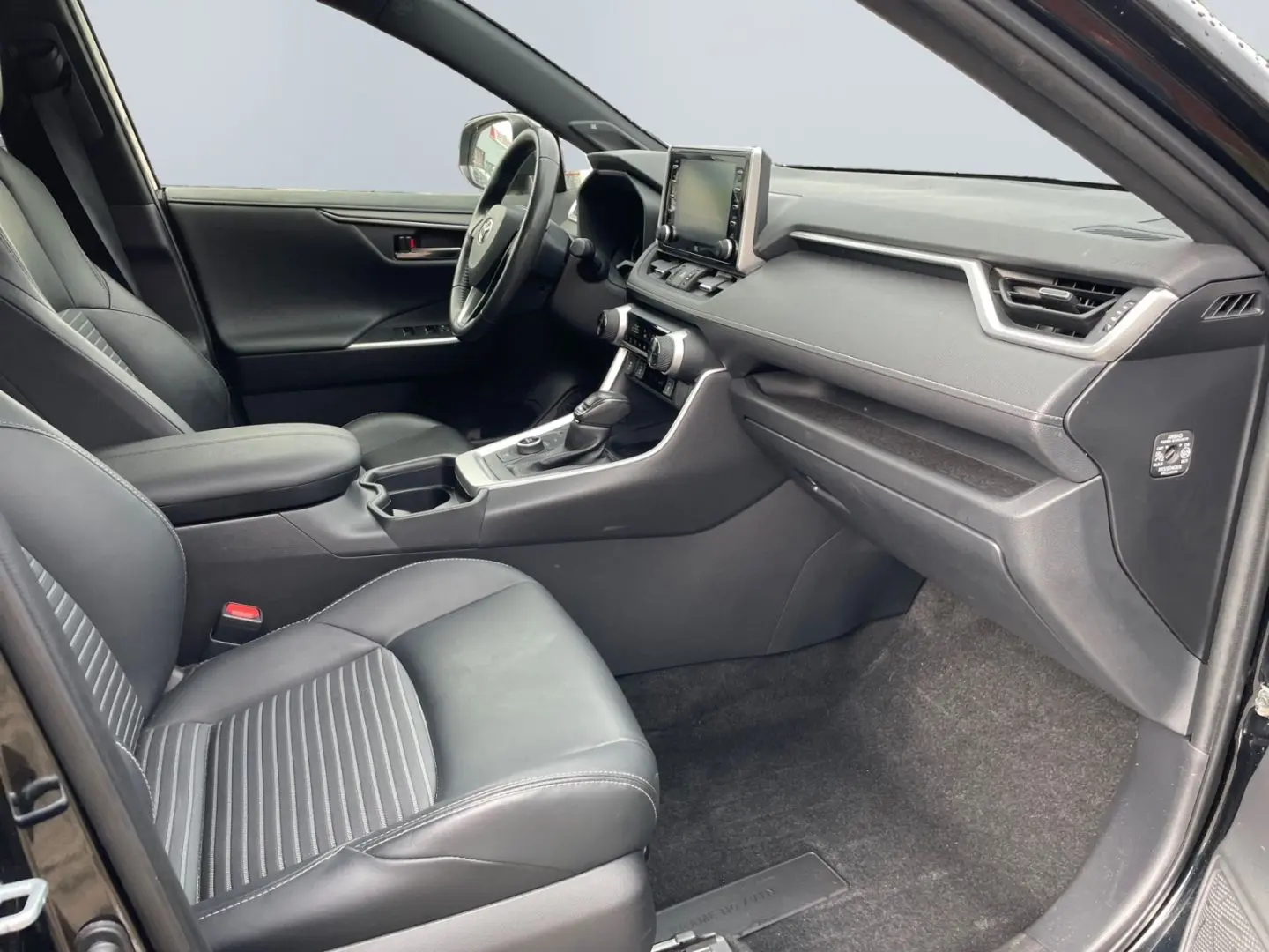 RAV 4 2.5 4x4 Hybrid Black Edition