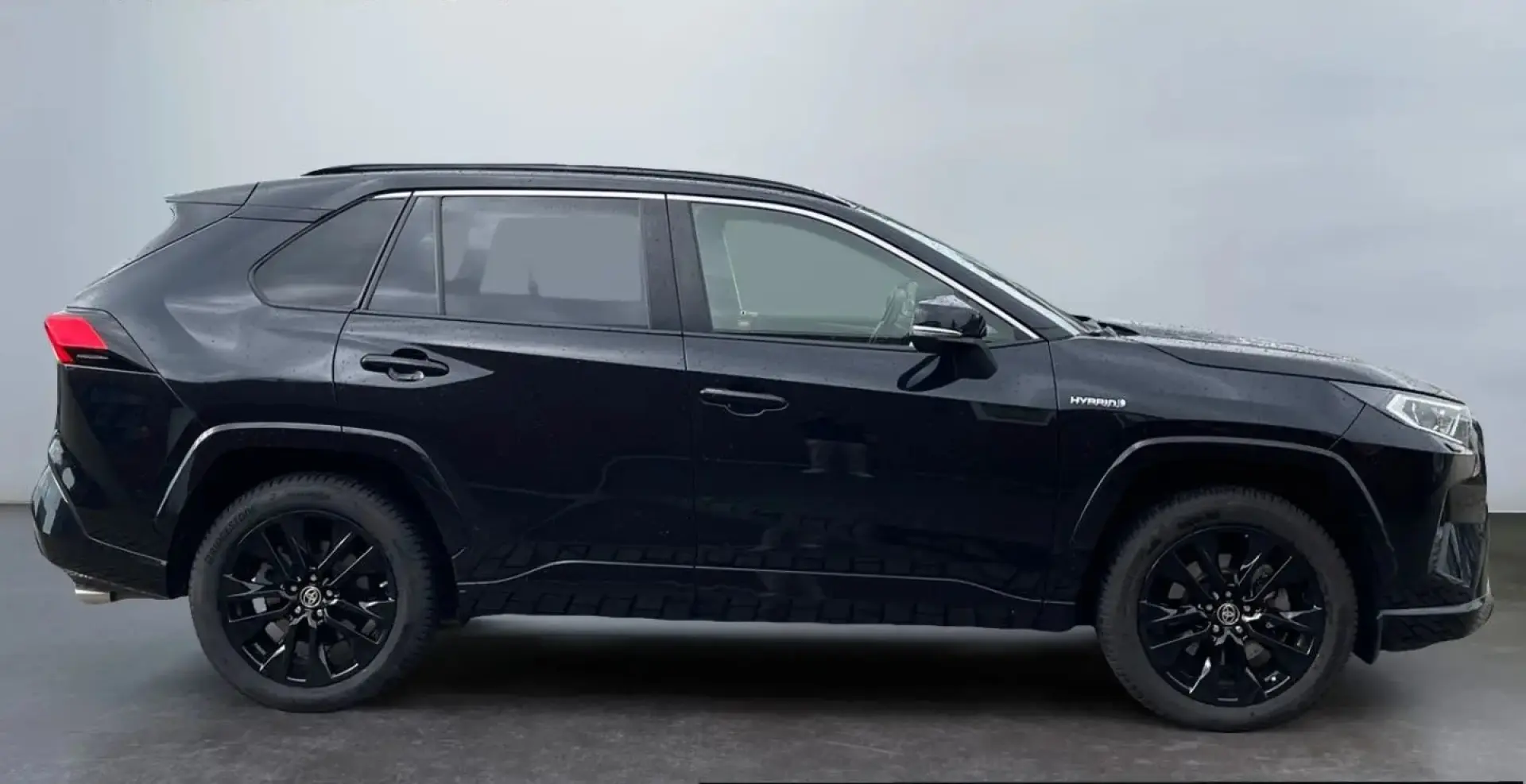 RAV 4 2.5 4x4 Hybrid Black Edition