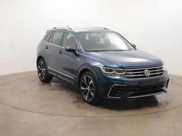 Volkswagen Tiguan R-Line 4Motion 2.0 TSI AHK PDC RFK Klima