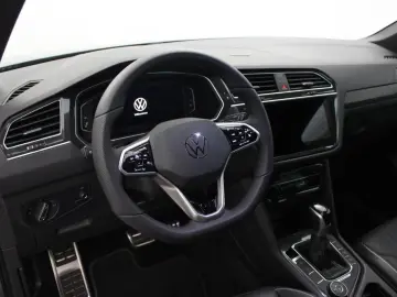 Volkswagen Tiguan R-Line 4Motion 2.0 TSI AHK*PDC*RFK*Klima