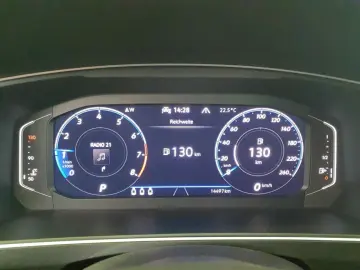 Volkswagen Tiguan R-Line 4Motion 2.0 TSI AHK*PDC*RFK*Klima